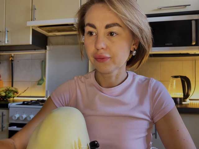 MartaLuna live cam preview
