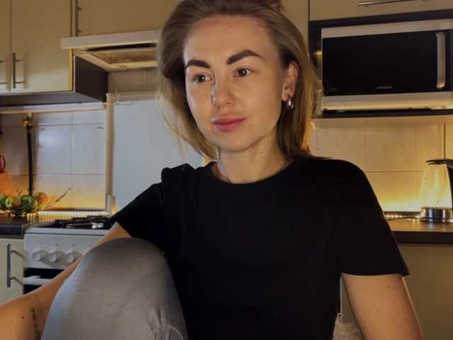 MartaLuna live cam preview