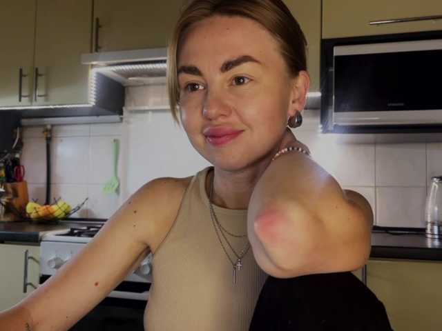 MartaLuna live cam preview