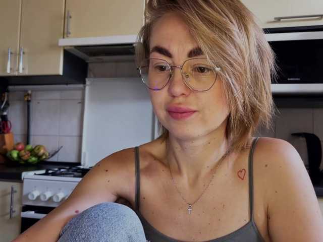 MartaLuna live cam preview