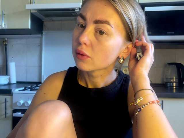MartaLuna live webcam show