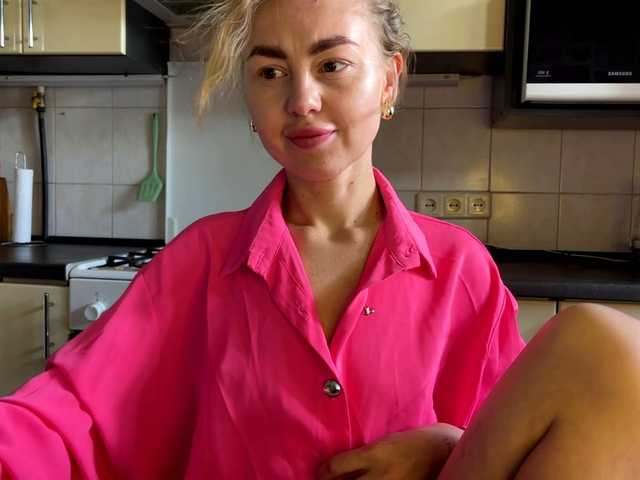 MartaLuna live cam on BongaCams