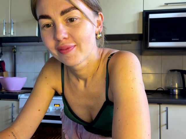 MartaLuna live cam on BongaCams