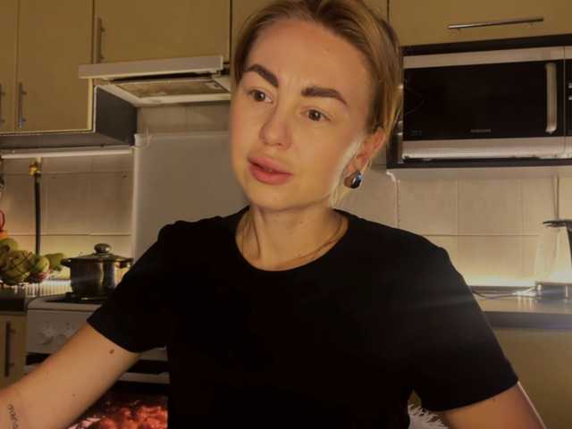 MartaLuna, en vivo ahora en BongaCams