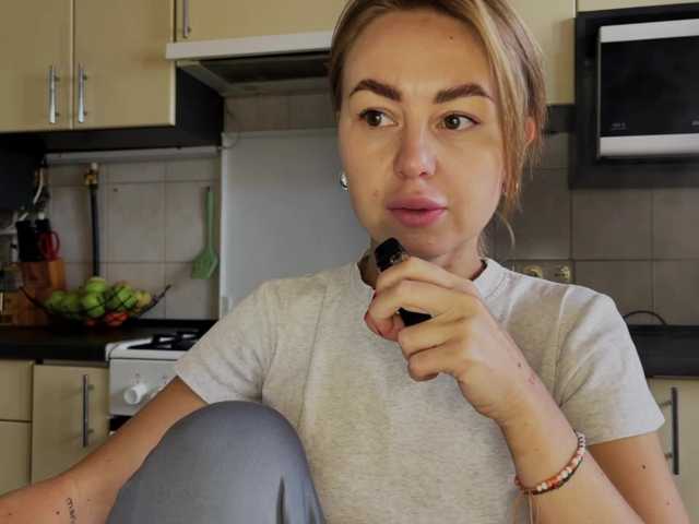 MartaLuna live cam on BongaCams