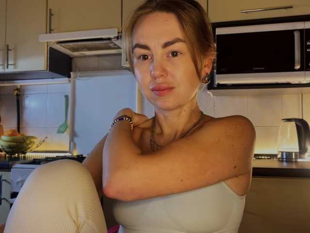 MartaLuna live cam preview