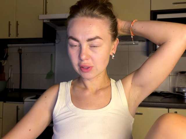 MartaLuna live cam on BongaCams