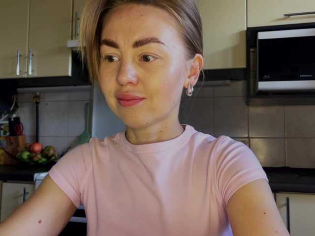 MartaLuna live cam preview