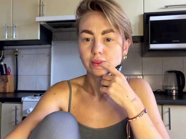 MartaLuna live cam on BongaCams
