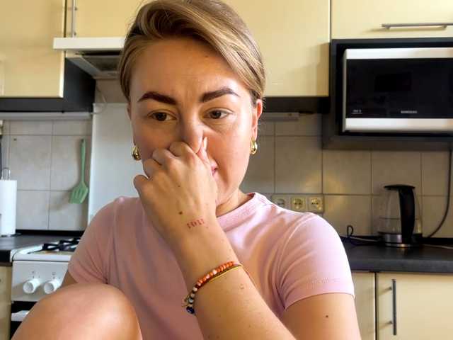 MartaLuna live webcam show