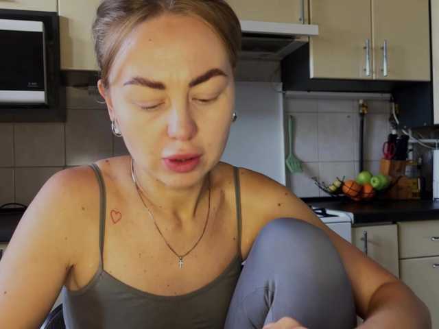 MartaLuna live cam on BongaCams