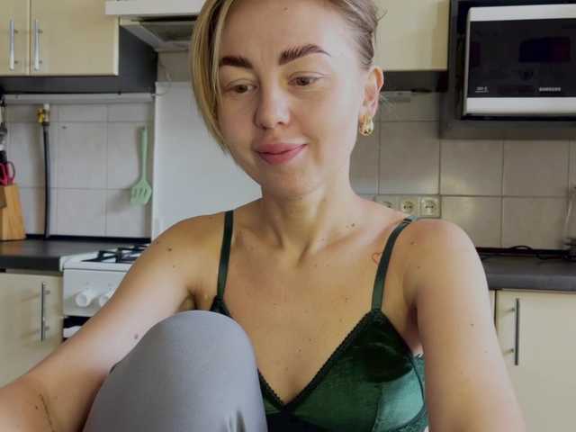 MartaLuna live cam on BongaCams