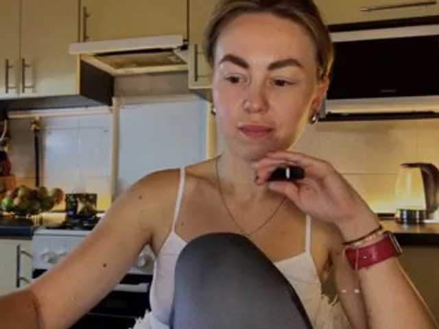 MartaLuna live cam preview
