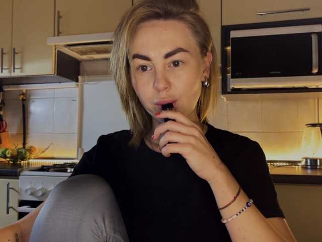 MartaLuna live cam on BongaCams