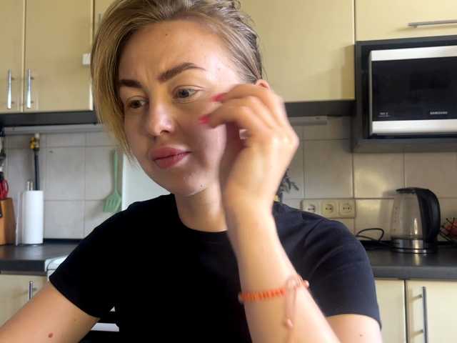 MartaLuna live cam on BongaCams
