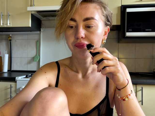 MartaLuna live cam on BongaCams