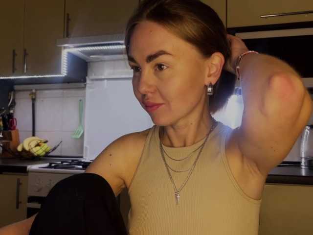 MartaLuna live cam on BongaCams