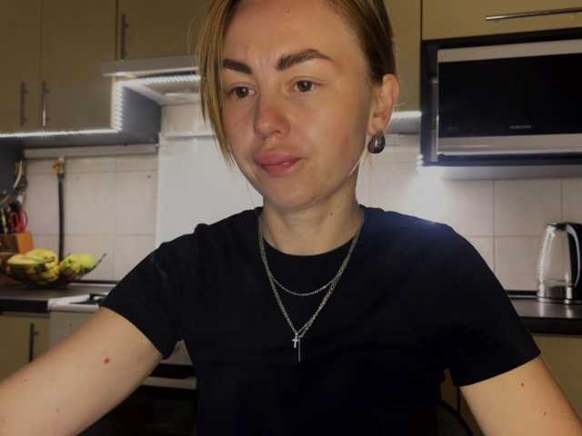 MartaLuna, en vivo ahora en BongaCams