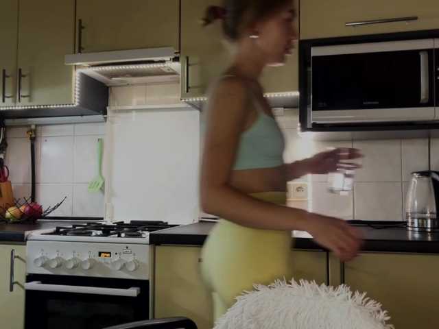 MartaLuna, live now on BongaCams