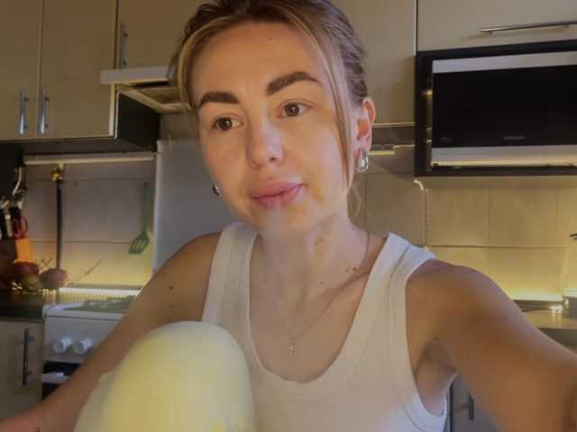 MartaLuna, live now on BongaCams