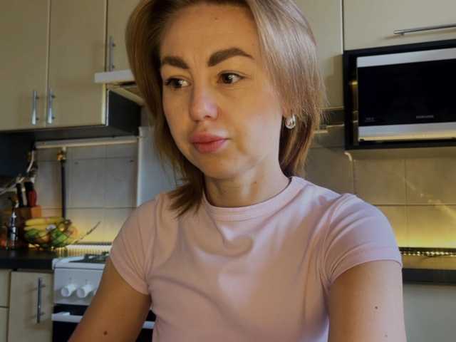 MartaLuna live cam preview
