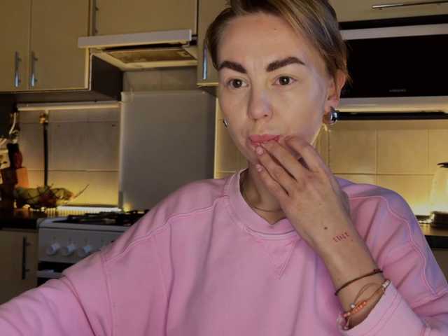 MartaLuna live cam on BongaCams