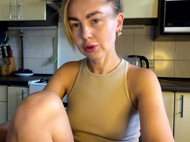MartaLuna live cam on BongaCams