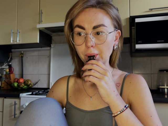 MartaLuna live cam preview
