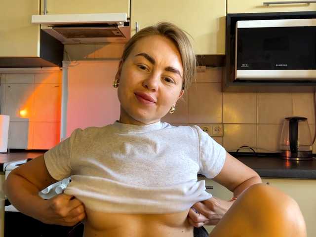 MartaLuna live webcam show