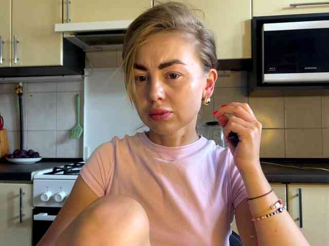 MartaLuna Live Webcam on BongaCams