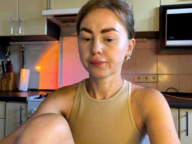 MartaLuna Live Webcam on BongaCams