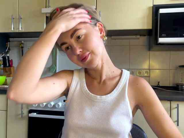 MartaLuna Live Webcam on BongaCams