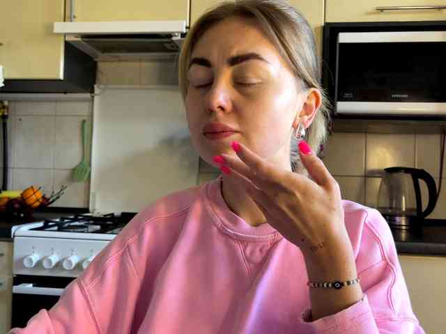 MartaLuna webcam