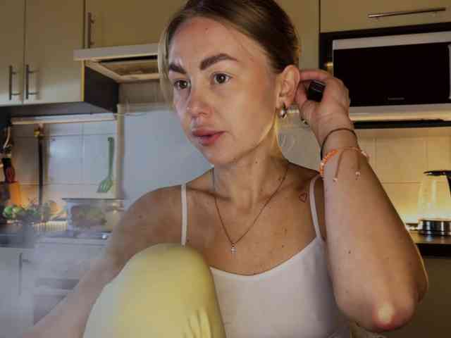 MartaLuna's webcam live show