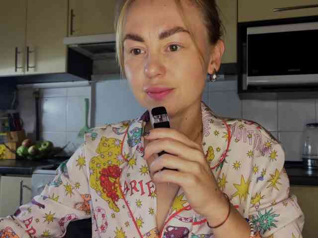 MartaLuna webcam