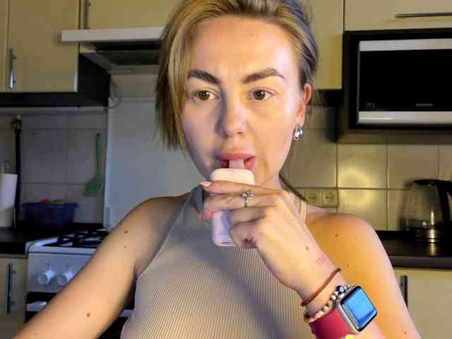 MartaLuna webcam
