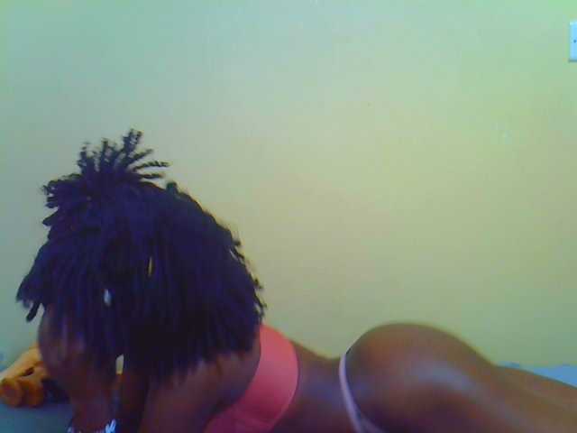 Afrikana5 live cam on BongaCams