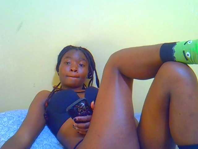 Afrikana5 live cam on BongaCams