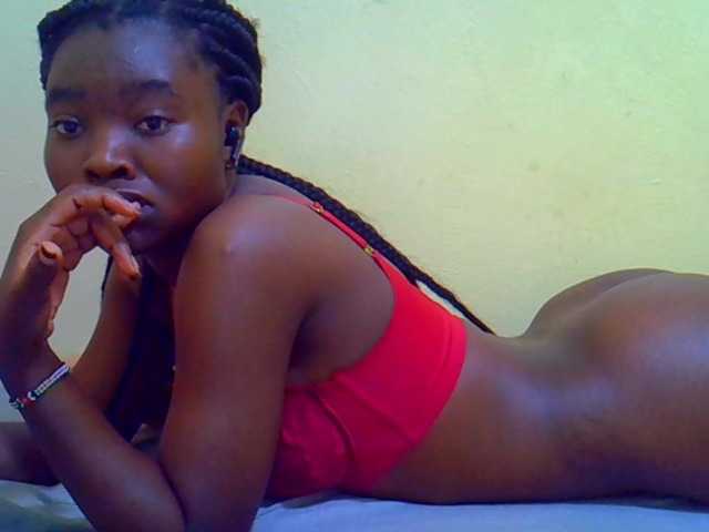 Afrikana5 live cam on BongaCams