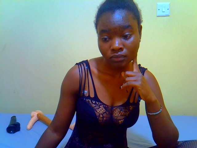Afrikana5 live cam on BongaCams