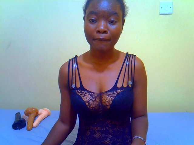 Afrikana5 live cam on BongaCams