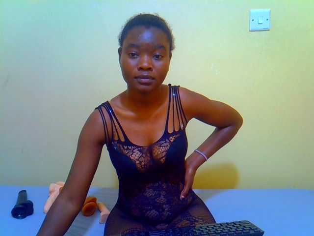 Afrikana5 live cam on BongaCams