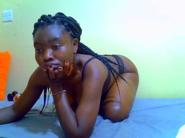 Afrikana5 live cam on BongaCams