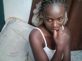 Sexy-alia's Live Webcam
