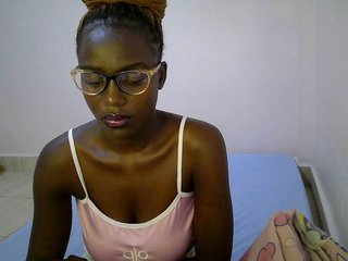 Sexy-alia's Live Webcam