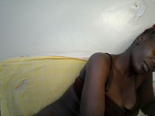 Sexy-alia's Live Webcam