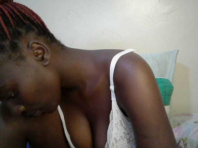 Sexy-alia live cam on BongaCams