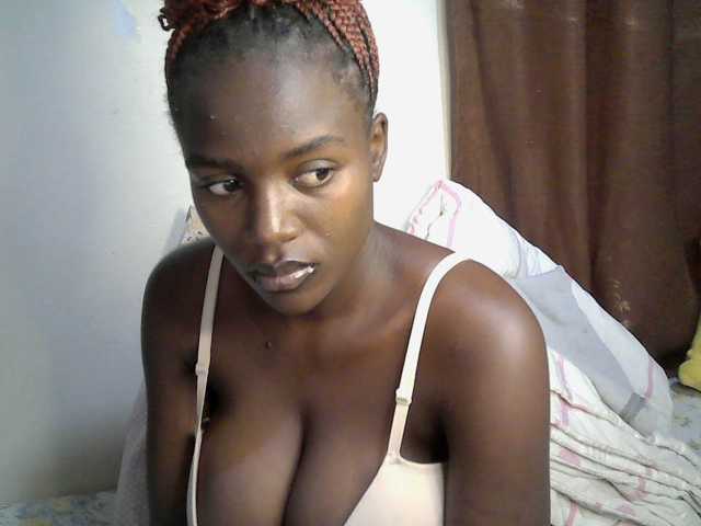 Sexy-alia, en directo ahora en BongaCams
