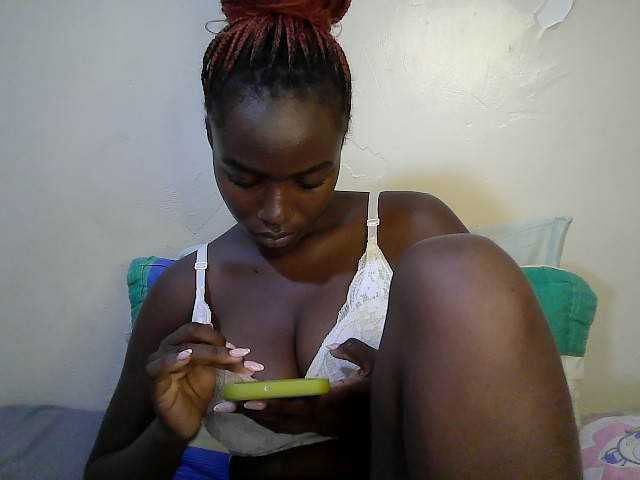 Sexy-alia live cam on BongaCams