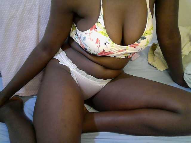 Sexy-alia live cam on BongaCams